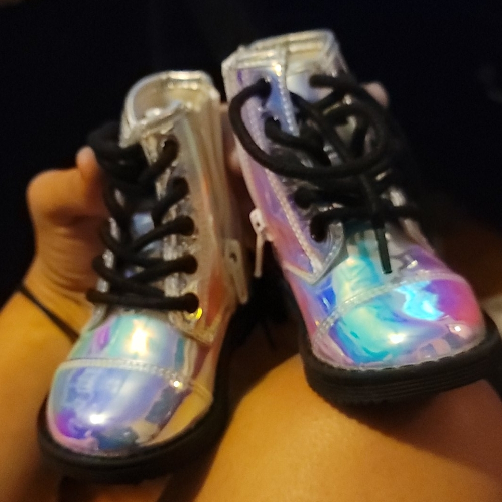 Shiny toddler boots